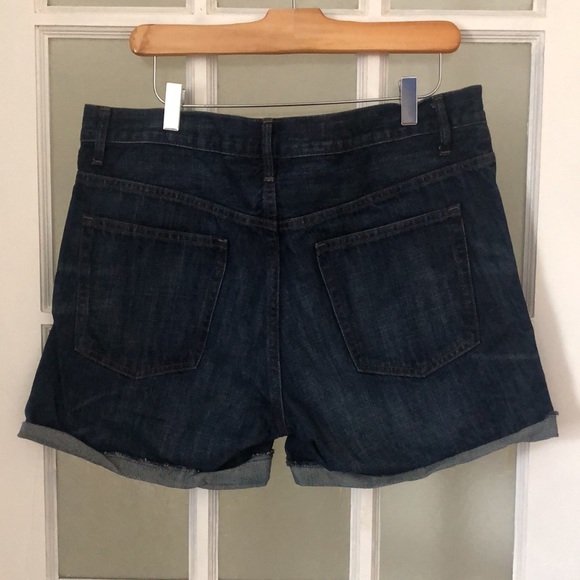 Gap Denim “Boyfriend” Shorts Size 30R - Picture 2 of 5